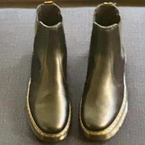 Women's Dr. Martens Chelsea Boot Size 8